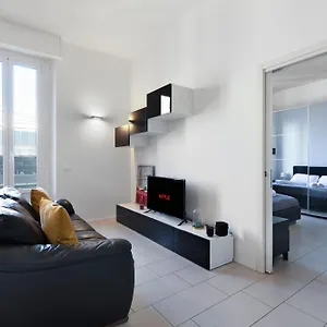https://nam-house.italymilanhotels.net